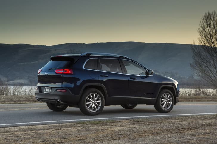 New Jeep Cherokee photo gallery